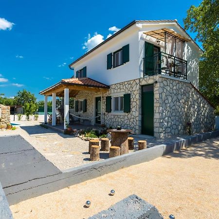 Villa Adastra Малинска Екстериор снимка